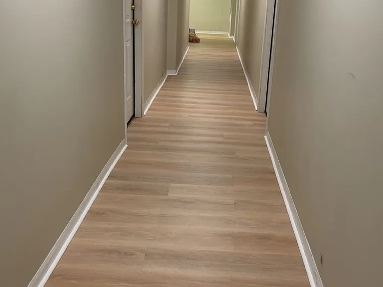 Coventry Apartments — Photo 12