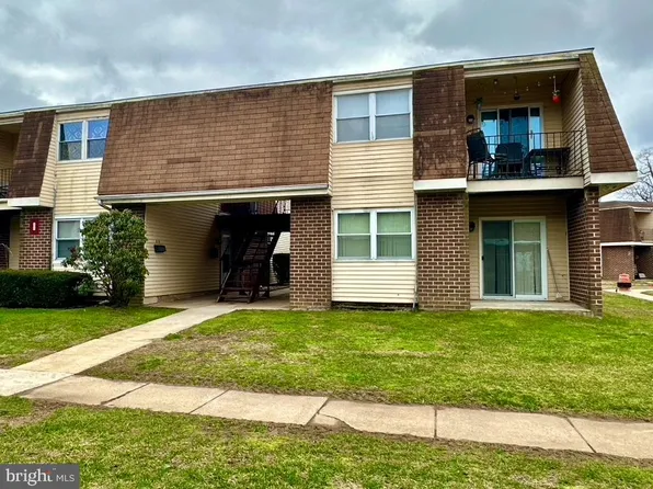 8 Florence Tollgate Pl Unit 3, Florence, NJ 08518