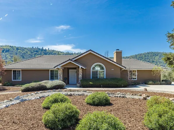 38778 Goldenrod Ln, Oakhurst, CA 93644