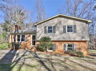 660 Country Club Dr, State Road, NC 28676