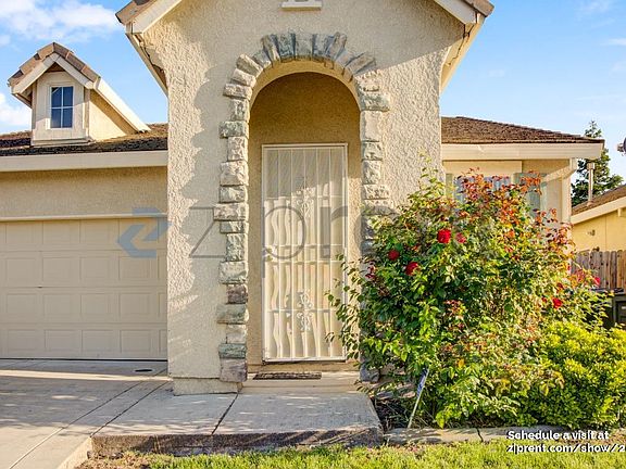 2nd image of 1834 Zurlo Way