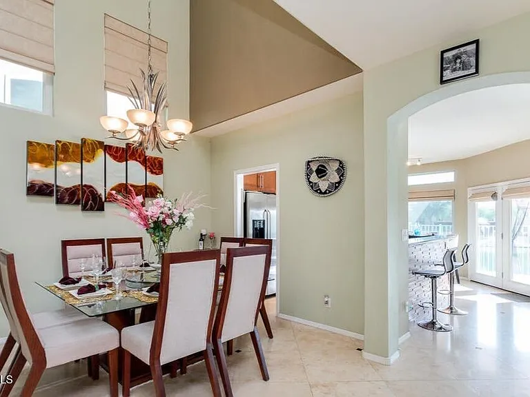 1139 E Frye Rd — Photo 6