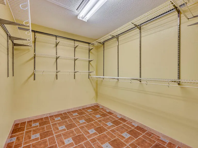 3136 Crystal Creek Blvd — Photo 28