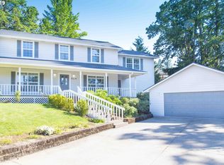 524 Cascade Dr, Springfield, OR 97478