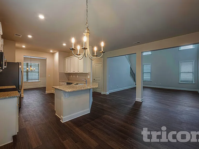 317 Oxbow St — Photo 5