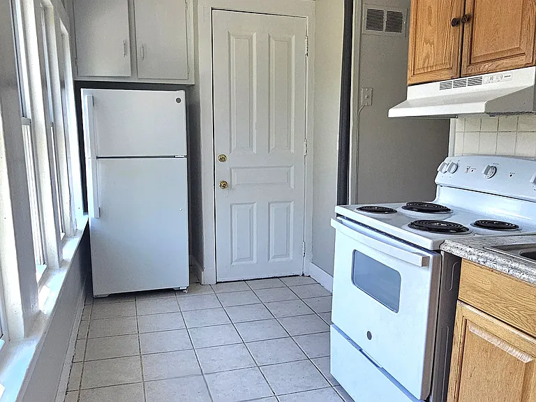 299 Norton St #A3 — Photo 5