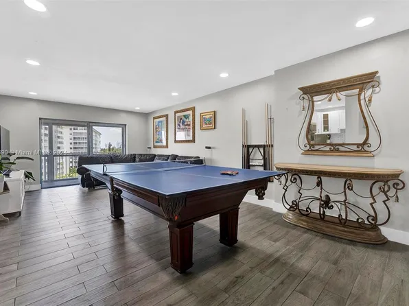 4200 Hillcrest Dr APT 818, Hollywood, FL 33021