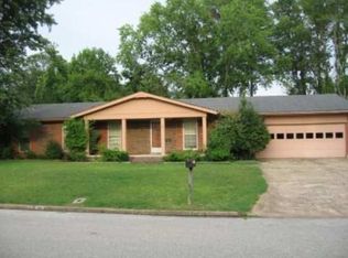 96 Skyridge Dr, Jackson, TN 38305