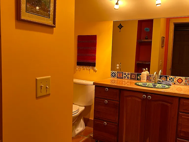 727 Washington St — Photo 31