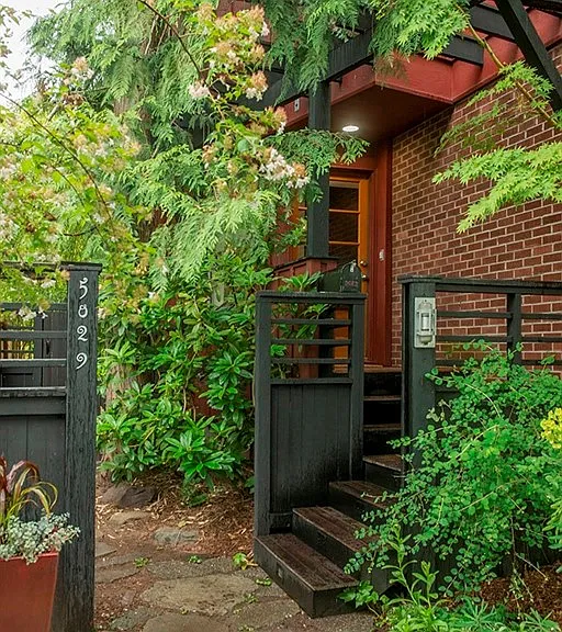 5029 21st Ave NE — Photo 12