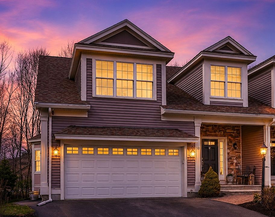 1st image of 10 White Cedar Dr #10