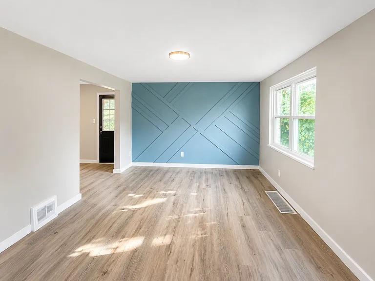 418 Pennwood Dr — Photo 5