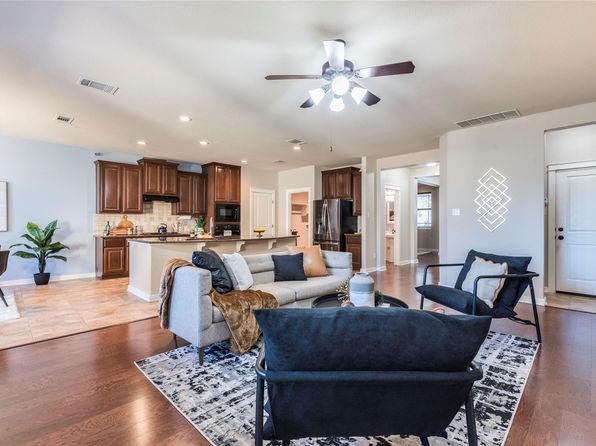 323 Rosemary Holw, Buda, TX 78610