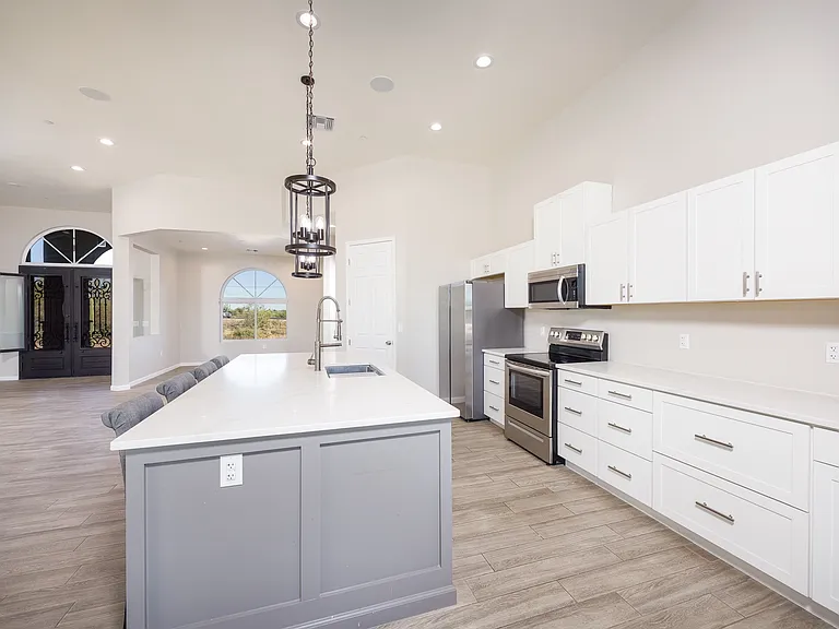 4672 W Linda Vista Blvd — Photo 7
