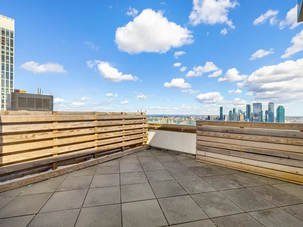 420 East 54th Street image 5 of 9