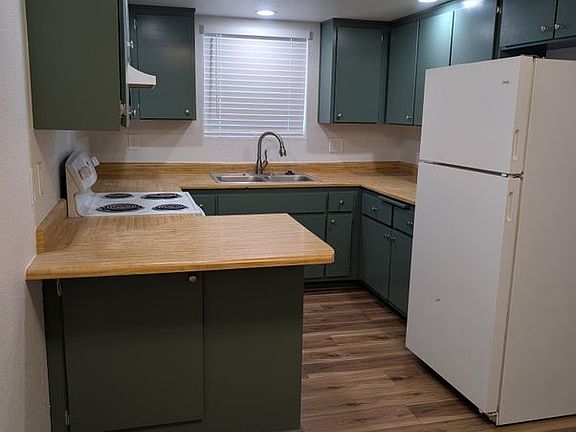 2nd image of 1700 N Center St #3