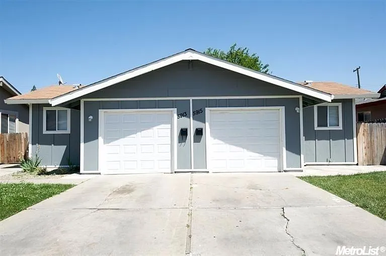 5913 Clover Manor Way photo 1