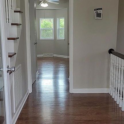 3rd image of 109 Essex Ave