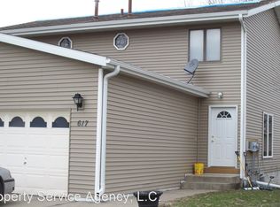 617 Duluth St, Ames, IA 50010
