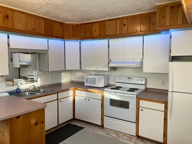311 Adams Street - 1 — Photo 3