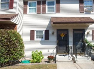 18 Set Poin, Plattsburgh, NY 12901
