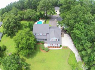 129 Pemberton Rd, Summerville, SC 29483