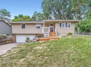 3900 Ensign Ave N, New Hope, MN 55427