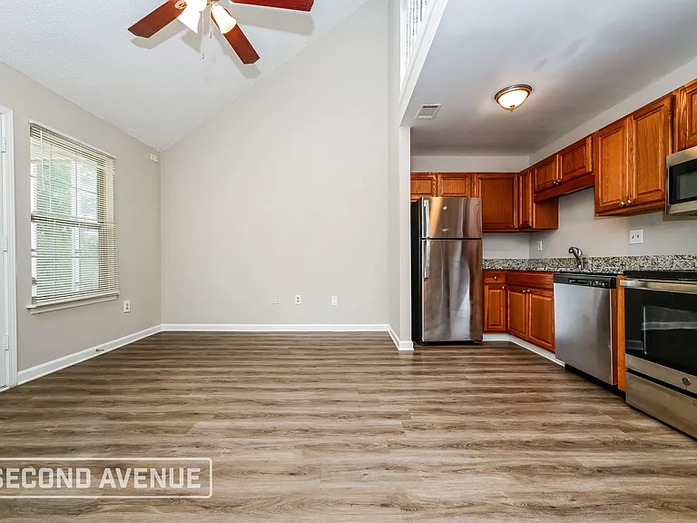 2370 Iron Horse Dr — Photo 7