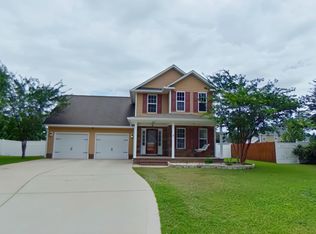 622 Thorncliff Dr, Raeford, NC 28376