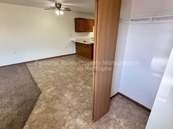 455 22nd St E, West Fargo, ND 58078