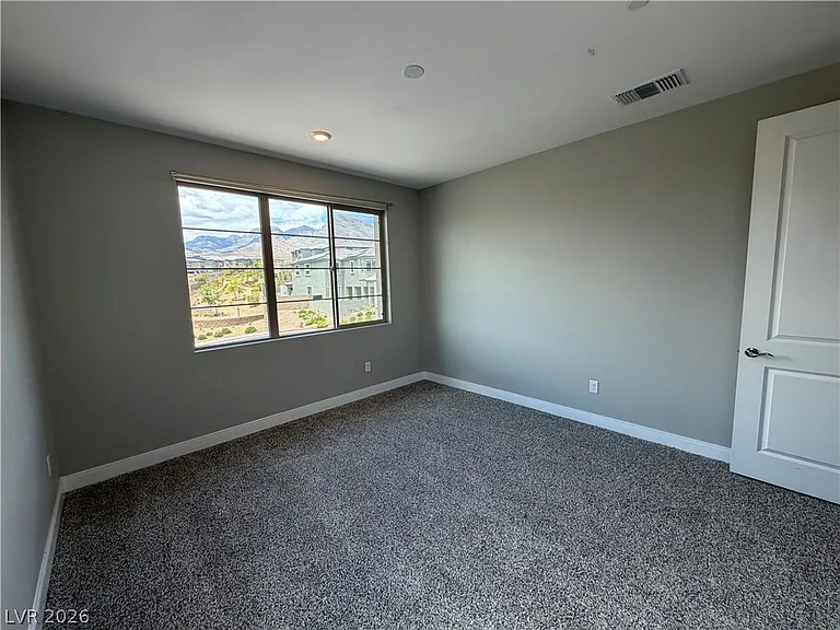 400 Red Feather Peak Ct — Photo 25