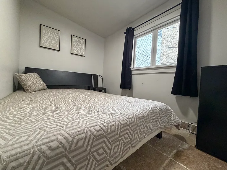 826 S Burlington Ave #G2 — Photo 6