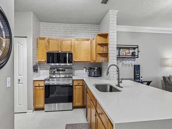 2nd image of 4207 S DALE MABRY HIGHWAY #8308