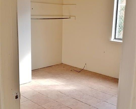 5th image of 517 Jefferson Ave