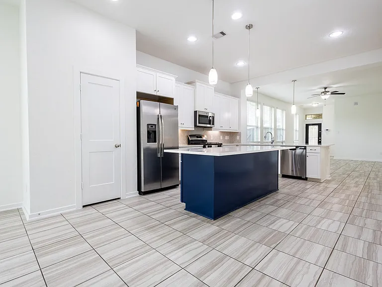 12226 Castano Creek Dr — Photo 11