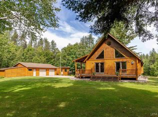 150 Lost Forty Rd, Marquette, MI 49855
