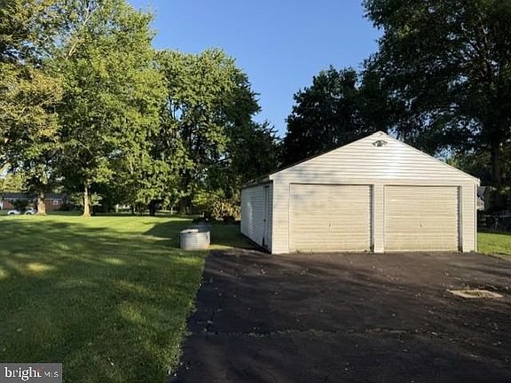 2nd image of 275 N Deodate Rd
