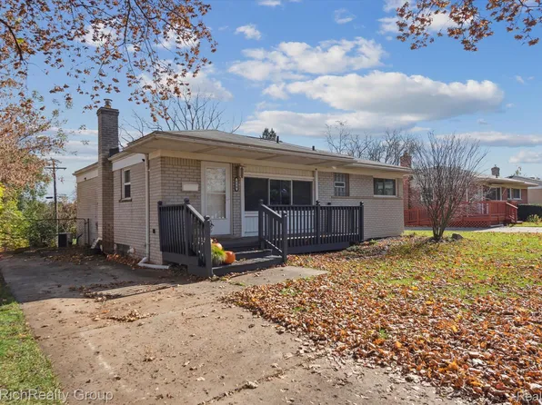 814 Squire Ln, Milford, MI 48381