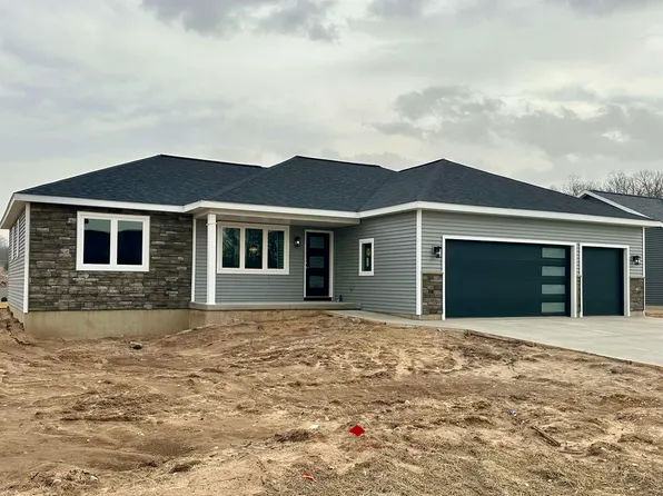 2935 Ridgeline Dr, Portage, WI 53901