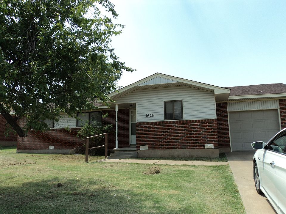 1st image of 1626 NW 45th St