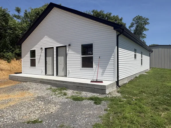 111 2nd Ave, Carthage, TN 37030