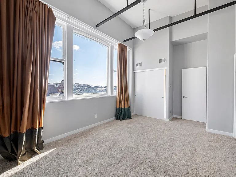 1201 Spruce Street — Photo 17