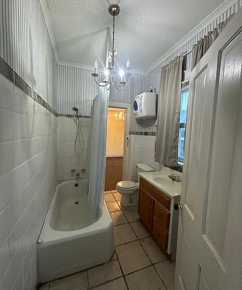 678 S English Ave — Photo 10