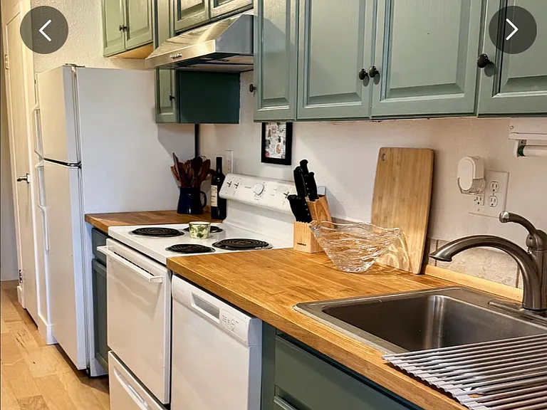 590 N Logan St #303 — Photo 6