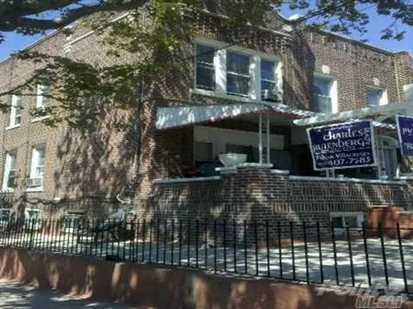 8001 32nd Ave, East Elmhurst, NY 11370