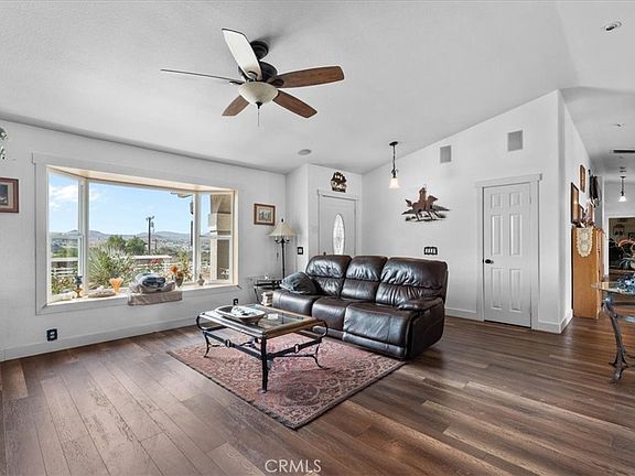 5th image of 18678 Newman Ave