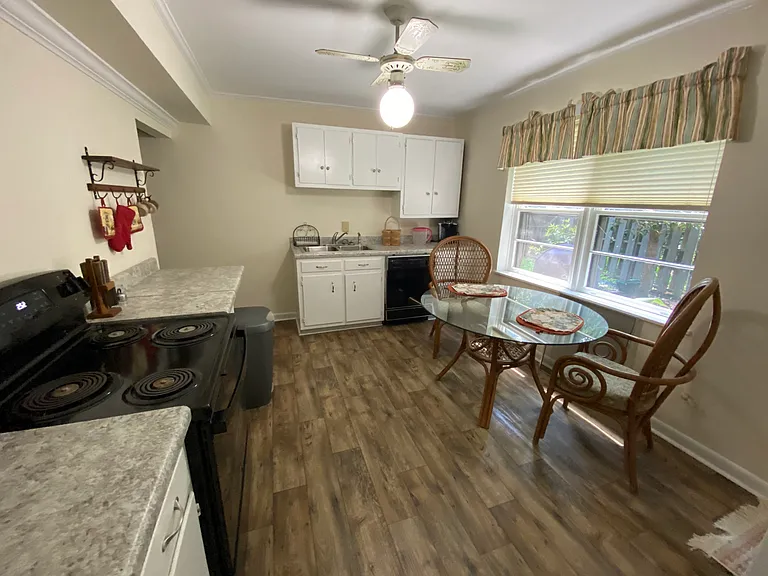 862 Forest Ridge Dr #1 — Photo 7