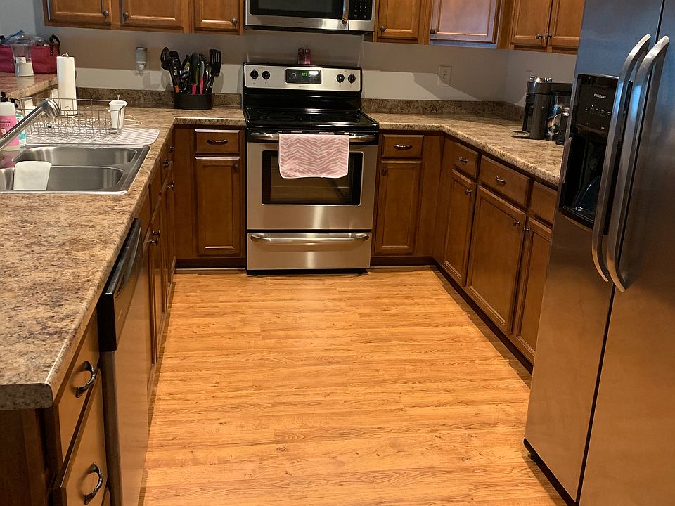 Dishwasher on left