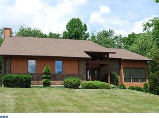 1022 Summit View Dr, Newark, DE 19713