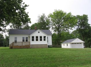 509 Clinton St, Keyesport, IL 62253